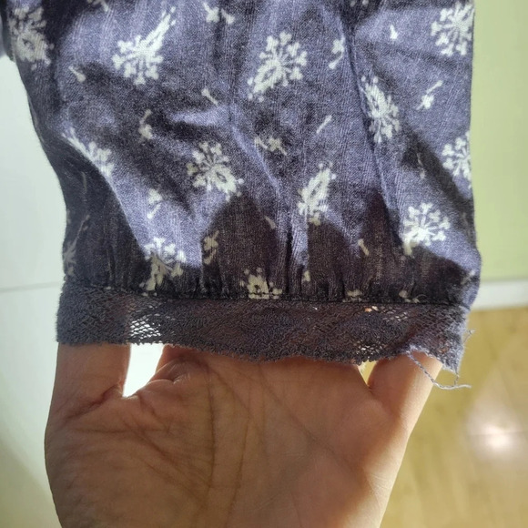 Love  shack fancy embroidered eyelet lace floral button blouse purple small - Picture 7 of 9